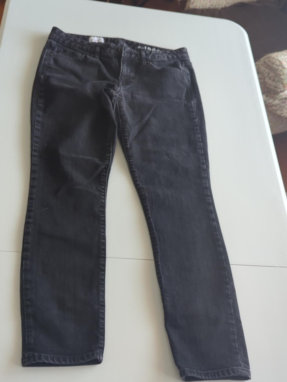 GAP Women's Straight Jeans in Black